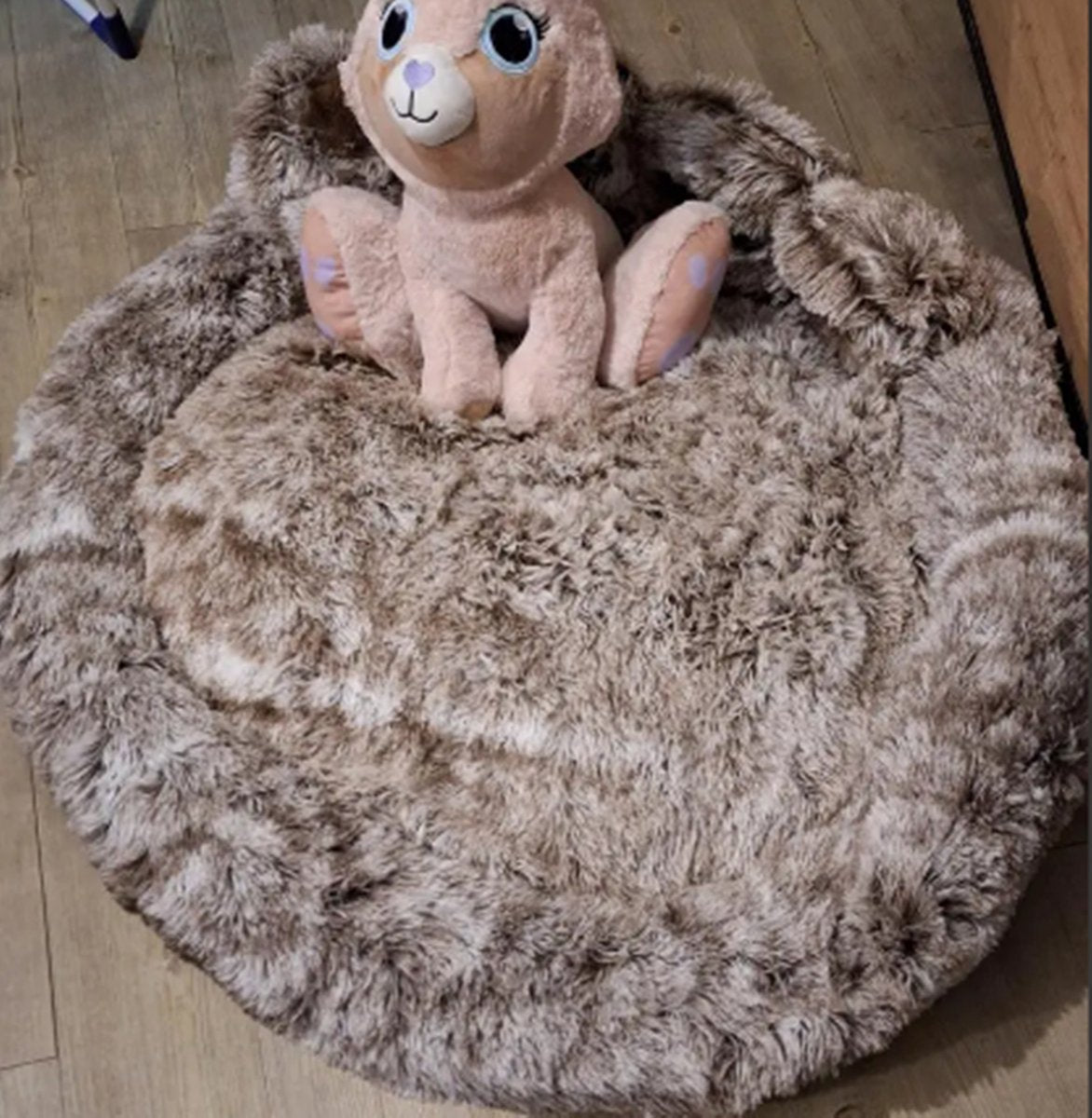 Tailfriends® Hundekorb - Hundekissen für Hunde - Luxus Hundebett Bärenklaue - Softes Harenl - Beige - 110cm
