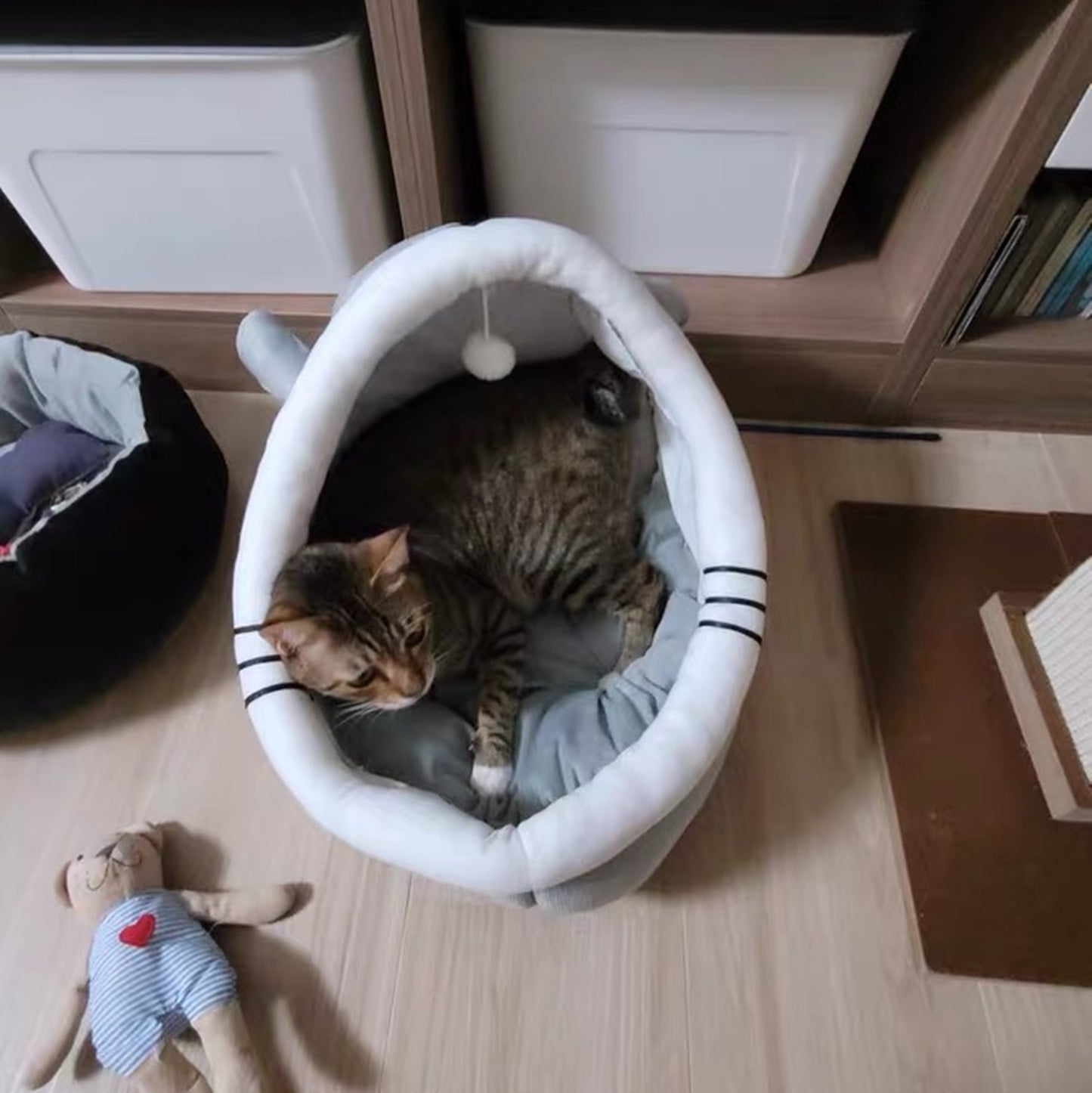 Tailfriends kattenmand-hondenmand- kattenhuisje met balletje-dogbed-maat L-43*40*35cm
