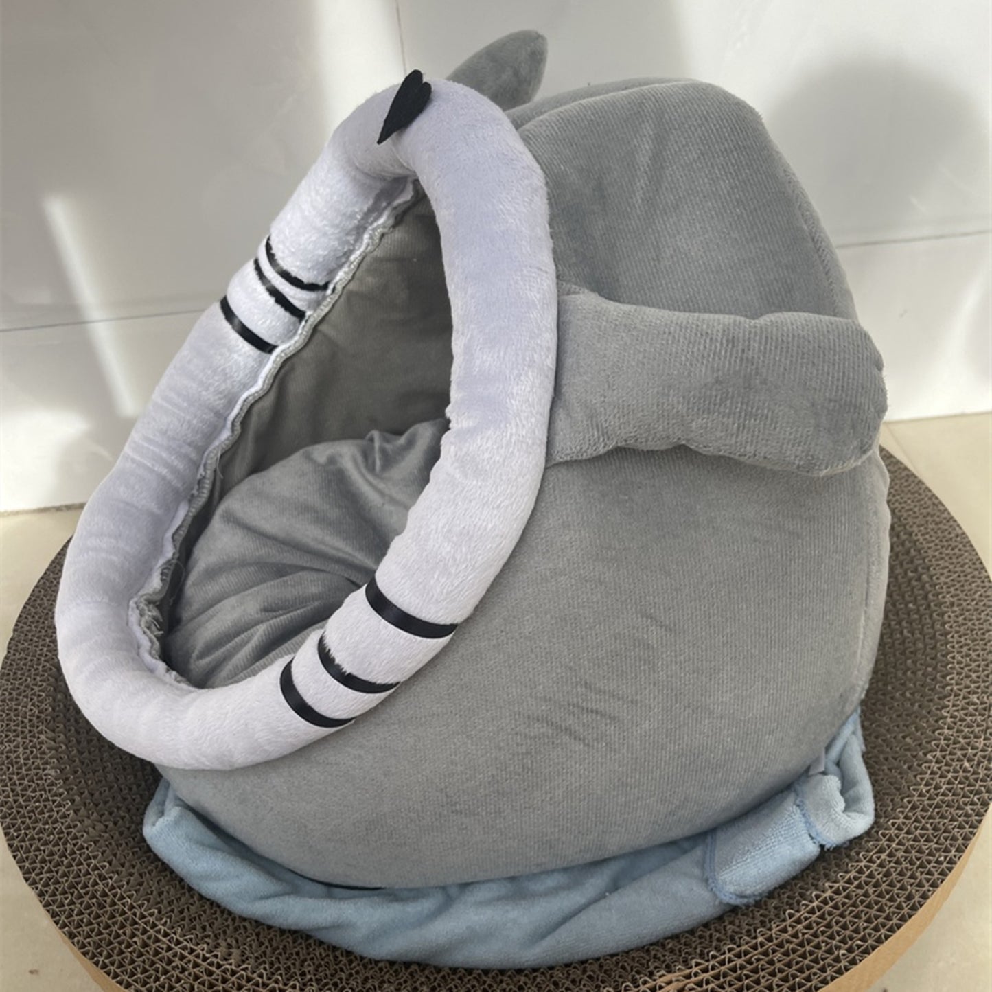 Tailfriends kattenmand-hondenmand- kattenhuisje met balletje-dogbed-maat L-43*40*35cm